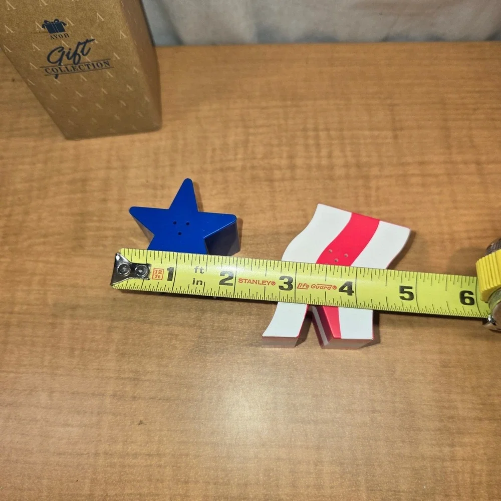 Vintage‎ Avon Plastic Stars & Stripes Salt & Pepper Shaker America USA Box